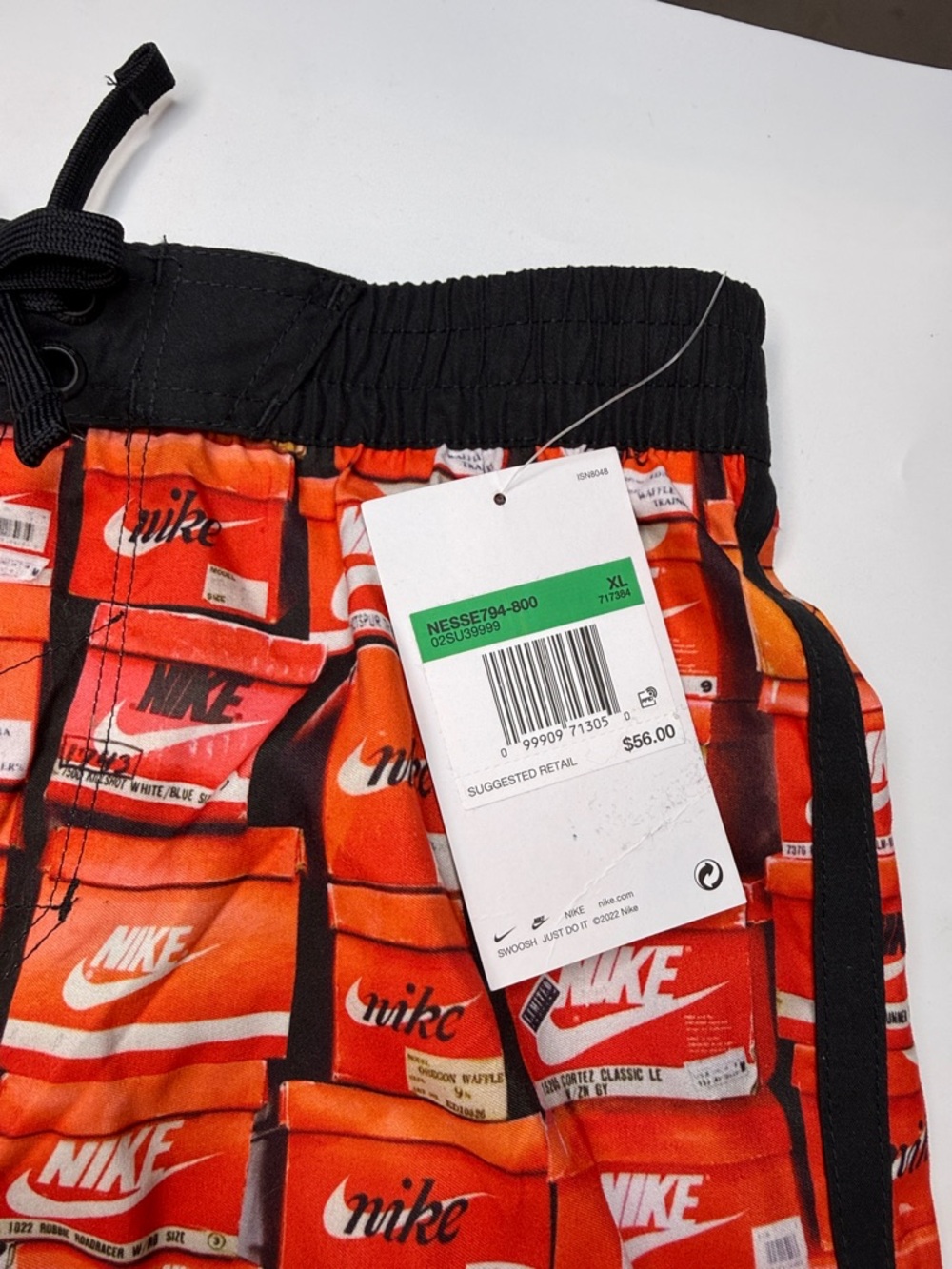 Nike Big Boys Stacked Fade Away Swim Shorts- Size XL - Picture 5 of 7